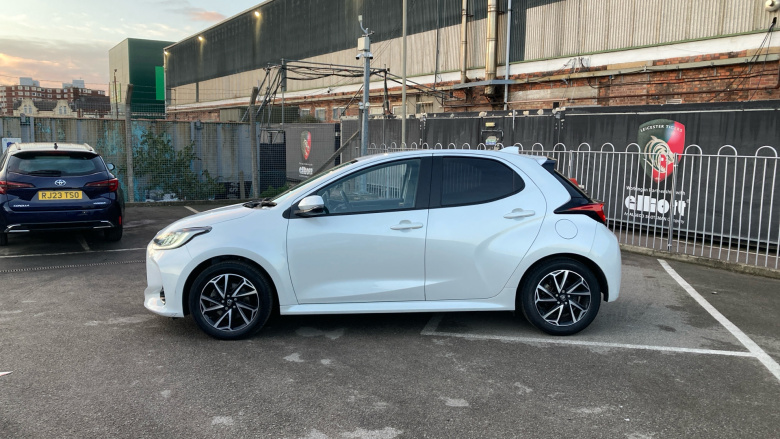 Toyota Yaris 1.5 Hybrid Design 5dr CVT Hybrid Hatchback